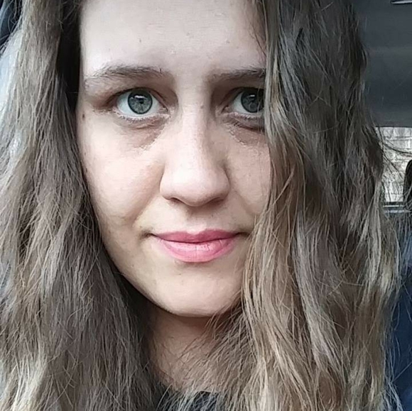 Meet your Posher, Kelly - Picture 8 of 8